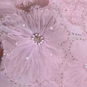 爆発的な人気！秘密版3Dマルチカラーリボン刺繍レース生地 女の子用 通気性のある不織布 ウェディングドレス用 - Product Image 5