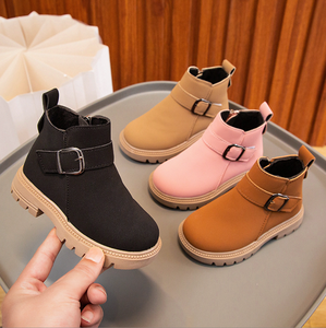 Botas Cortas de Invierno UNISEX para Niños, Cómodas, Forradas de Algodón, de Gamuza Sólida, Estilo Romano, con Suela de Goma - Product Image 2