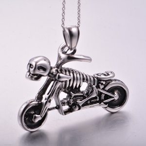 Collier pour homme en acier inoxydable, style punk gothique, avec crâne et locomotive, pour motard - Product Image 3
