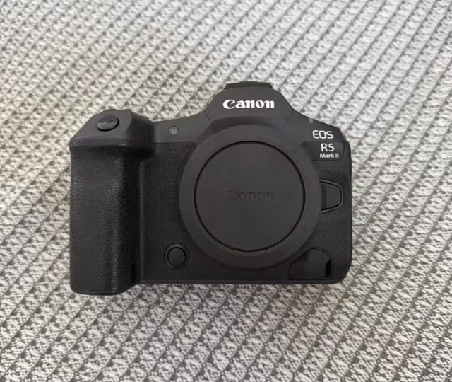 Used Original Full Frame Stacked CMOS Sensor Camera R5 Mark II 45MP 8K Camera