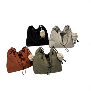 Nuova Borsa a Secchiello Personalizzata HK 2026, Borsa a Tracolla Casual Resistente in Nylon, Grande Capacità per <span class=keywords><strong>Donne</strong></span> - Product Image 1