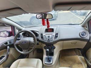 Ford Fiesta 1.5L Automatique Hatchback 2012 Voitures d'occasion Voitures de seconde main Voiture pas chère pour l'exportation - Product Image 4