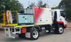 <span class=keywords><strong>Camion</strong></span> di lubrificazione Mobile Isu zu 4x2 per serbatoi di carburante <span class=keywords><strong>con</strong></span> mulinello retrattile - Product Image 4