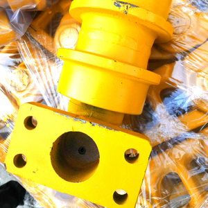 Детали ходовой части экскаватора, гусеничная цепь, направляющий гусеничный ролик, звездочка, верхний опорный ролик - Product Image 2