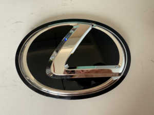 Emblema Original Nuevo y Genuino 90975-02133 para la Parte Delantera del Automóvil, Logotipo de Alta Calidad con Radar Anticolisión para <span class=keywords><strong>Lexus</strong></span> <span class=keywords><strong>LS</strong></span> 460 2014 - Product Image 2