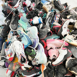 S3-3 Chine Détaillant en ligne Chaussures de <span class=keywords><strong>basket</strong></span>-ball utilisées de qualité B pour les balles chinoises bon marché vente en gros de chaussures de <span class=keywords><strong>basket</strong></span>-ball d'occasion - Product Image 3