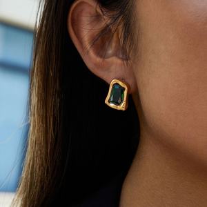 ต่างหูสตั๊ดแบรนด์ดัง ดีไซน์ทันสมัย ไม่ลอก ไม่ดำ ผลิตจากสแตนเลสสตีลเคลือบ PVD ประดับเพชรซิร์คอน สำหรับผู้หญิง ขายส่ง - Product Image 3