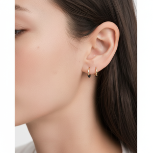 Boucles d'oreilles tendance en cuivre, laiton et acier inoxydable, style Huggie Hoops, avec zircon, perle, diamant et forme papillon, idéales pour les fêtes et comme cadeau - Product Image 1