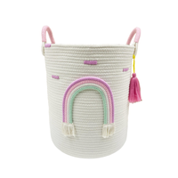 Panier de rangement en corde de coton écologique Cercle Arc-en-ciel avec poignées roses et pompons, grand panier à linge durable pour chambre d'enfant et salon