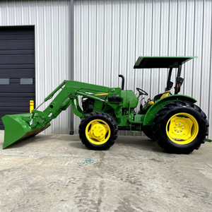 Tracteur compact à roues John Deere 3038E, 70 CV, 4 roues motrices, transmission par engrenages, pour chargeur frontal, pelle arrière, utilisation agricole, vert - Product Image 1