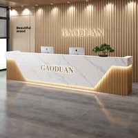 Comptoir de réception de luxe haut de gamme en MDF QT-216X avec rangement pour hôtel, entreprise, bar, salon de beauté - Mobilier commercial