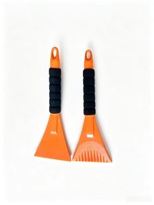 Grattoir à glace en forme de griffe d'ours pour pare-brise et fenêtres (5050) - Product Image 1