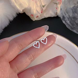 Pendientes de tuerca florales de alta gama Niche 2026, nuevos, con pasador de plata pura S925, delicada forma de flor, para mujer, oficina, cumpleaños, regalo de San Valentín - Product Image 6
