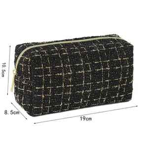 Sac fourre-tout en toile de polyester de luxe avec motif de perles et fermeture à glissière sac fourre-tout étudiant de dessin animé brodé - Product Image 5