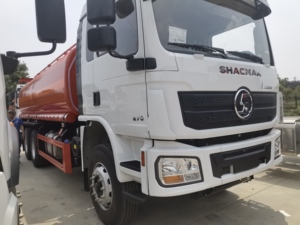 <span class=keywords><strong>Camion</strong></span> de <span class=keywords><strong>transport</strong></span> de carburant SHACMAN L3000 20000 litres diesel/<span class=keywords><strong>essence</strong></span>/gazole, <span class=keywords><strong>camion</strong></span> citerne, <span class=keywords><strong>camion</strong></span> de ravitaillement, bon prix - Product Image 5