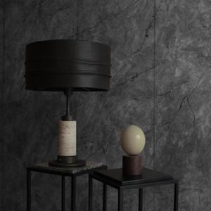 Lampe de table minimaliste moderne avec base en marbre et abat-jour noir pour la décoration de la maison, de la chambre ou du salon - Product Image 4