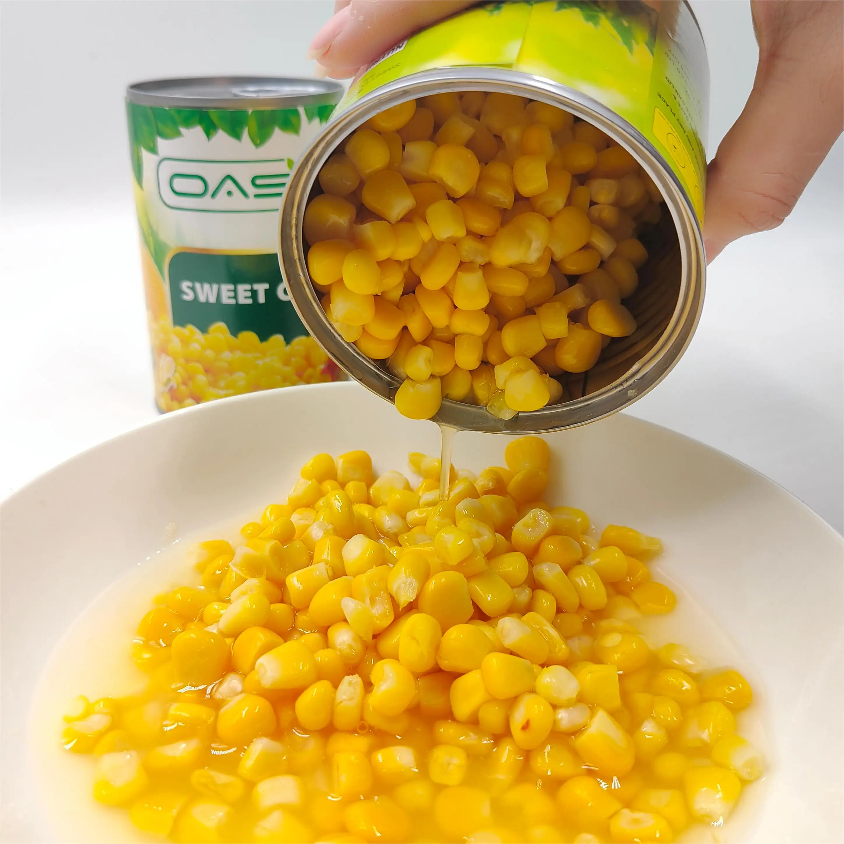 Venta al por mayor de alimentos naturales enlatados amarillo maíz dulce verduras enlatadas para comer la conservación del agua