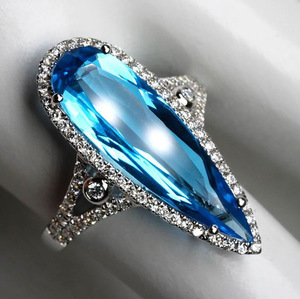 Anello Futuristico a Goccia Lunga per Donne, Gioiello da Dito di Lusso in Stile Oceanico alla Moda - Product Image 3