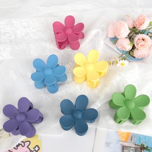 Toptan Saç Aksesuarları Şık Plastik Toka Şeker Renkli Buzlu Çiçek Orta Boy Saç Pençesi Kadınlar ve Kızlar İçin - Product Image 5