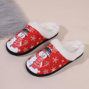 Chaussons d'été décontractés en coton pour femmes, antidérapants, en peluche, motif élan de Noël et pain d'épices, pour la maison - Product Image 1
