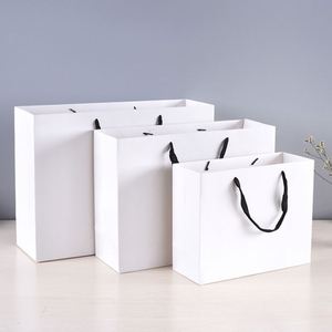 Bolsa de Papel Kraft Blanca Exclusiva al por Mayor con Asa de Papel, Bolsa de Papel de Regalo Personalizada - Product Image 1