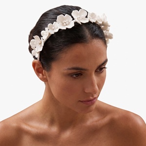 Serre-tête en céramique fait main blanc, style <span class=keywords><strong>Euro</strong></span>-Américain, pour mariée, accessoires de cheveux, cadeau pour mariage et soirée, vente en gros depuis Yiwu - Product Image 1