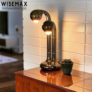 WISEMAX MEUBLES Luxe <span class=keywords><strong>Villa</strong></span> Salon Lampadaire Club Hôtel Chambres Bureau Art Décoratif Résine Lampe de Table pour Décoration Maison - Product Image 3