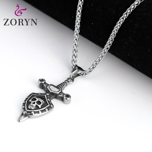 Colliers pendentifs en acier inoxydable, motif <span class=keywords><strong>épée</strong></span>, <span class=keywords><strong>bouclier</strong></span> <span class=keywords><strong>et</strong></span> crâne de guerrier médiéval, style punk gothique vintage, bijoux de mode en acier titane pour hommes - Product Image 2