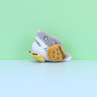 Porte-clés Requin en Peluche Doux, Poupée Requin Rembourrée avec Breloque Snack Gris Vert, OEM ODM Personnalisé Vente en Gros