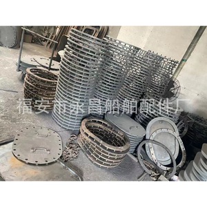 Quincaillerie marine sur mesure, trappe et couvercles de puits de vis, types D et C disponibles en stock - Product Image 2