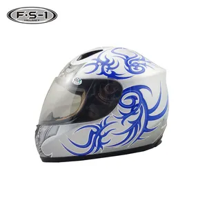 Fabricante direto Atacado motocicleta capacete cores capacete integral para homens e mulheres verão motocicleta quatro temporadas de corrida