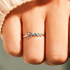 Anello Geometrico a Cuore Colorato per Donne, Gioiello Elegante e alla Moda, Accessorio Regalo - Product Image 1