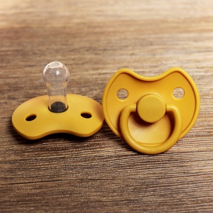 Bavoirs pour bébé en silicone rose vif personnalisés, sucettes pour bébé, sucettes en silicone pour <span class=keywords><strong>nouveau</strong></span>-né - Product Image 1