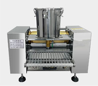 Machine automatique à crêpes en acier inoxydable avec convoyeur pour une production continue de crêpes