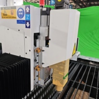 Machine de découpe laser à fibre grand format 1500*3000mm 3000W haute vitesse pour la production de plaques métalliques