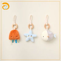 Nouveau jouet suspendu écologique en peluche douce pour bébé, ours, girafe, dinosaure, hochet pour berceau et poussette, anneau de dentition, doudou unisexe pour nourrisson