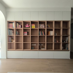 Libreria Moderna <span class=keywords><strong>in</strong></span> Stile Americano Semplice ed Elegante, Interamente <span class=keywords><strong>in</strong></span> Legno con Ante <span class=keywords><strong>in</strong></span> <span class=keywords><strong>Vetro</strong></span> e Ripiani a Pavimento <span class=keywords><strong>per</strong></span> Casa, Ufficio e Scuola - Product Image 2