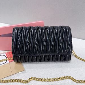 <span class=keywords><strong>กระเป๋า</strong></span>ถือสะพายไหล่ผู้หญิงหนัง PU <span class=keywords><strong>สี</strong></span>สันสดใสสำหรับงานควิลท์  <span class=keywords><strong>กระเป๋า</strong></span>ถือผู้หญิงและกระเป๋าสตางค์แบบโซ่ ขายส่ง - Product Image 6