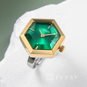 <span class=keywords><strong>Orologio</strong></span> ad Anello Esagonale Mini Personalizzato da <span class=keywords><strong>Donna</strong></span> e Uomo con Tonalità <span class=keywords><strong>Verde</strong></span> Naturale, <span class=keywords><strong>Orologio</strong></span> di Lusso al Quarzo con Logo Personalizzato - Product Image 4