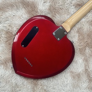 Guitare à 6 cordes en forme de cœur, corps rouge brillant, manche en bois de rose, dos et côtés en bois de rose, expédition rapide - Product Image 3