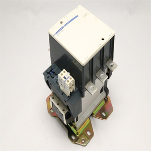 Stock neuf et original en entrepôt ELECTRIC / <span class=keywords><strong>TELEMECANIQUE</strong></span> / <span class=keywords><strong>SQUARE</strong></span> <span class=keywords><strong>D</strong></span> TESYS F CONTACTOR LC1F400 PLC - Product Image 1