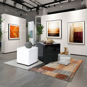 Présentoir de salle d'exposition personnalisé multicolore, accessoires de décoration de chaussures, sacs en acrylique, présentoir à colonnes carrées - Product Image 3