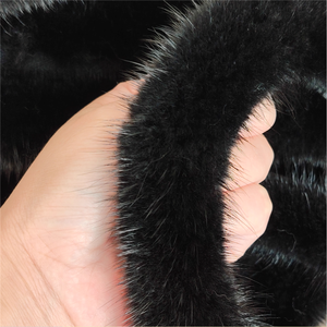 Bordo in Pelliccia Sintetica Personalizzato <span class=keywords><strong>di</strong></span> Colore Bianco, Effetto <span class=keywords><strong>Visone</strong></span> - Product Image 4