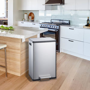 <span class=keywords><strong>Cubo</strong></span> <span class=keywords><strong>de</strong></span> <span class=keywords><strong>basura</strong></span> Rectangular <span class=keywords><strong>de</strong></span> cocina OEM <span class=keywords><strong>de</strong></span> J & <span class=keywords><strong>L</strong></span>, diseño elegante que se adapta a espacios estrechos <span class=keywords><strong>con</strong></span> una tapa <span class=keywords><strong>de</strong></span> cierre suave para la comodidad <span class=keywords><strong>de</strong></span> la vida - Product Image 6