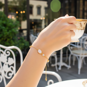 Pulsera de Plata de Ley 925 con Cuarzo Blanco Ovalado, Bisel de Oro de 22K y Circonitas, Estilo Moderno, Hecha a Mano en Turquía, Venta al por Mayor - Product Image 3