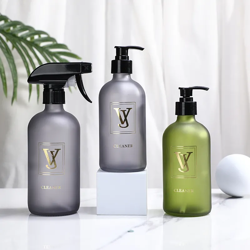 Vente en gros Bouteilles de shampoing rechargeables rondes de 500ml gris vert givré Bouteille de distributeur de nettoyage de savon liquide pour le lavage des mains