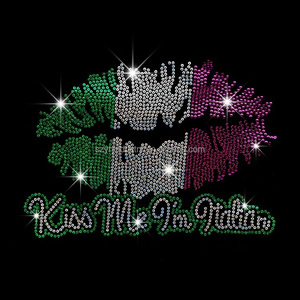 Autocollants en cristal de strass pour lèvres personnalisés Bling Kiss Me I'm Italian pour t-shirts, strass DMC à repasser, lèvres en cristal dispersées - Product Image 1
