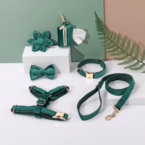 Produttore di velluto morbido imbracatura per cani collare e Set di guinzaglio a sgancio rapido in metallo fibbia Set imbracatura per cani - Product Image 2