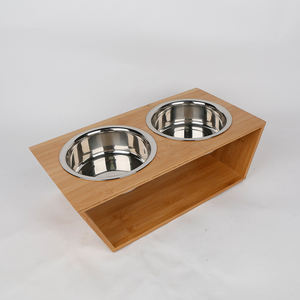 Comedero Elevado para Mascotas de Bambú con Tazones de Acero Inoxidable, Soporte para Perros y Gatos, Diseño Moderno, Base Antideslizante - Product Image 5