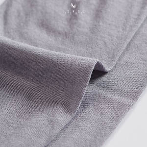 Chaussettes de costume transparentes personnalisées pour femmes avec un design élégant, respirantes et résistantes aux odeurs, adaptées aux occasions formelles - Product Image 4